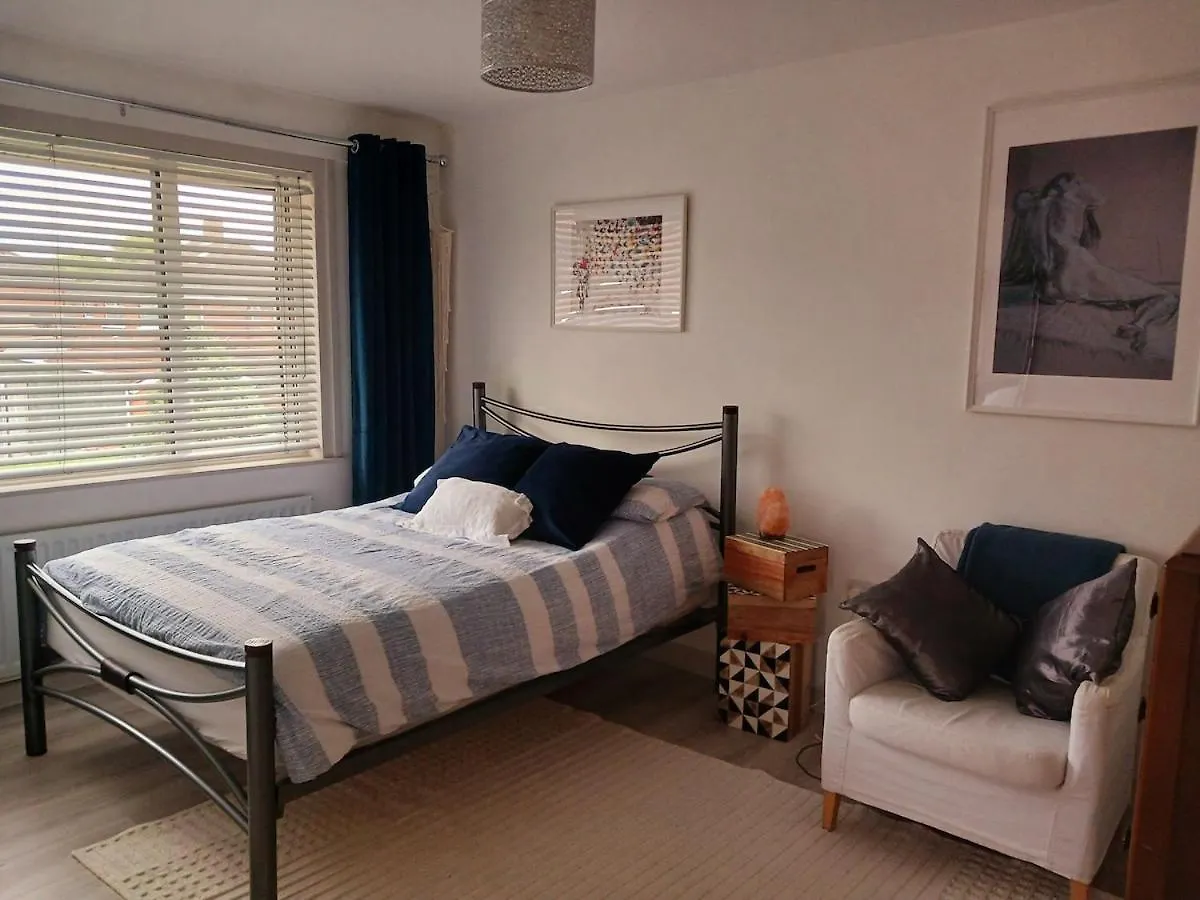 2 Bed Room House Available With Free Parking Μπέλφαστ 0*,  Ηνωμένο Βασίλειο